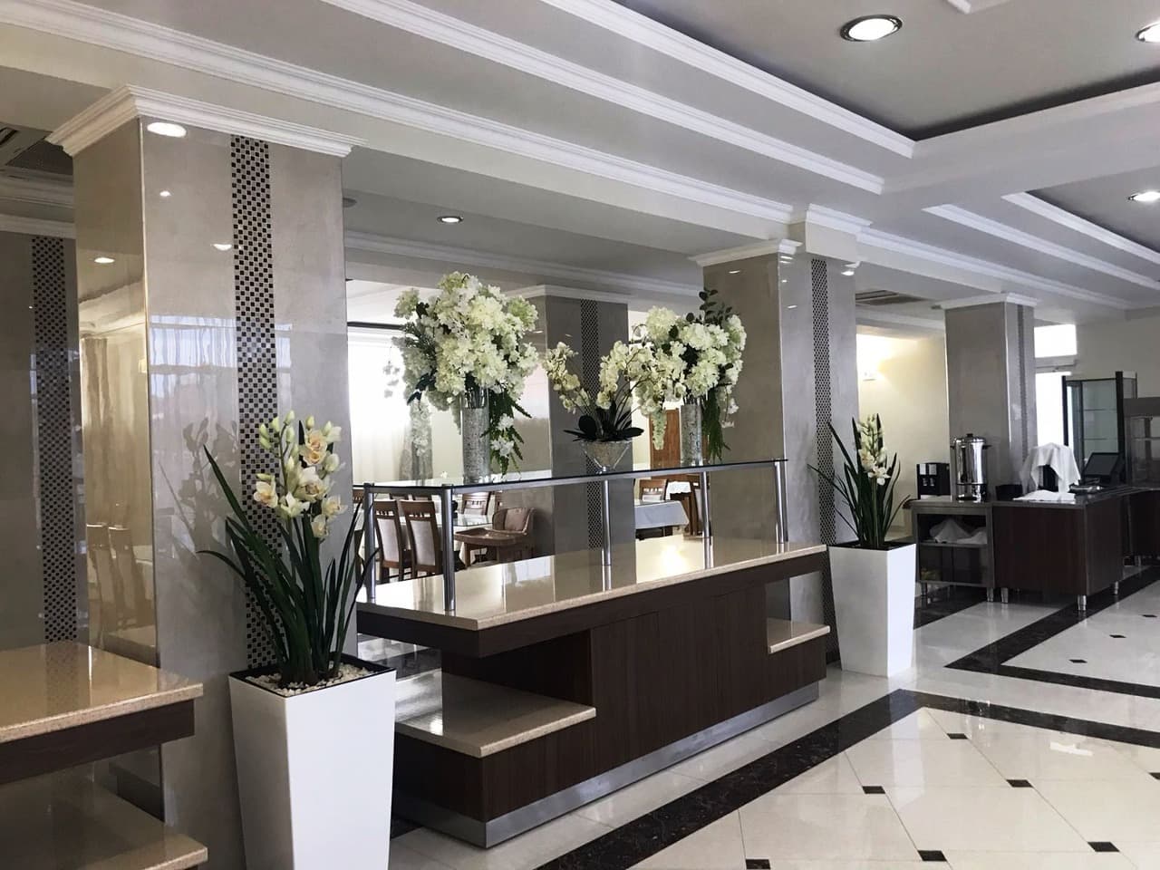 Зал ресторана Гостиница в Прибрежном