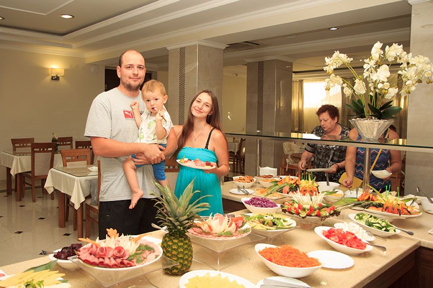 В ресторане Дюльбера Крым, Евпатория, отдых с детьми.